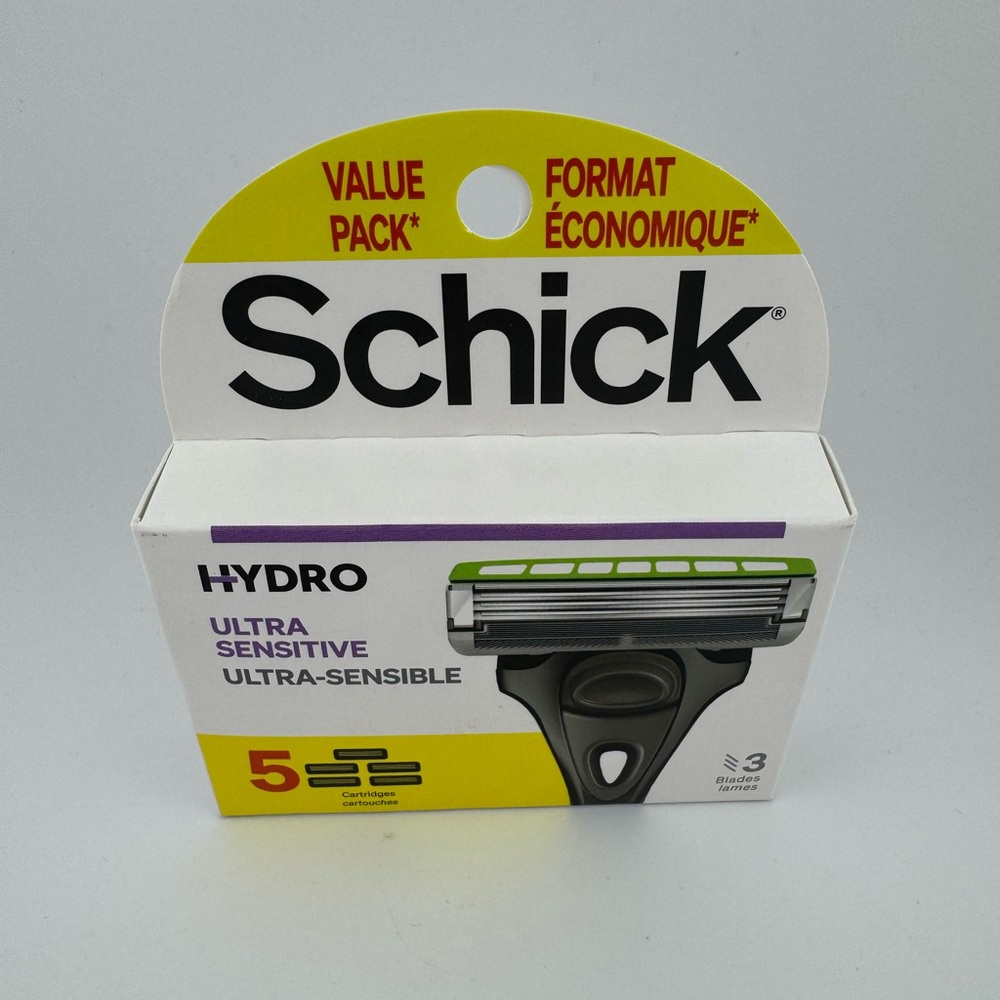 Schick Hydro Ultra Sensitive 5 Razor Blades -‎ Black and Green